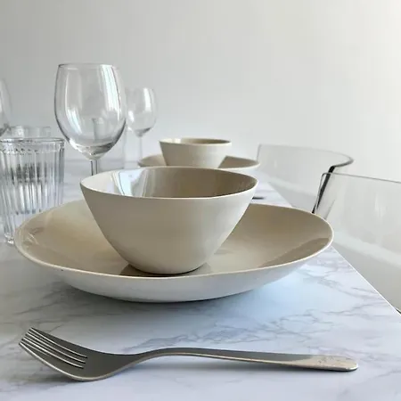 Centre Ville, Pres De Casino Et Gare De Monaco